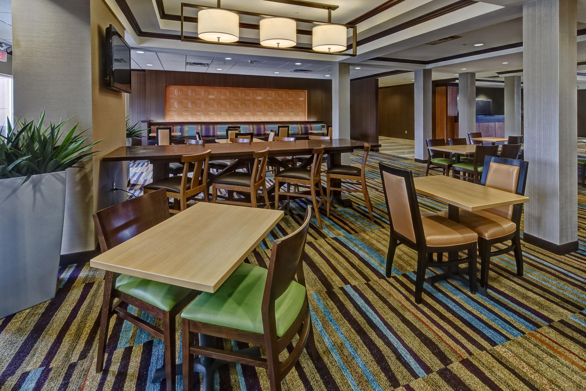 Fairfield Inn And Suites By Marriott Weatherford Exterior photo