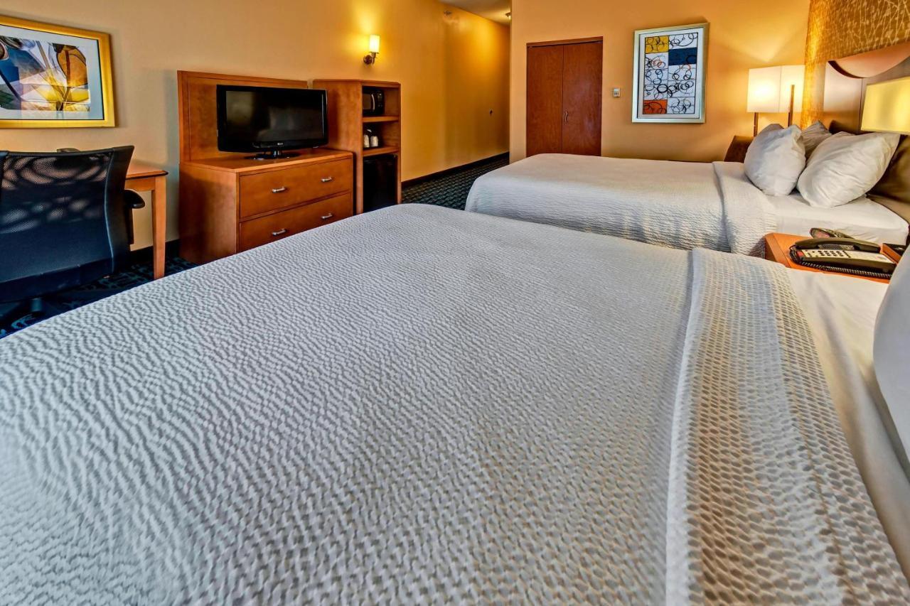 Fairfield Inn And Suites By Marriott Weatherford Exterior photo